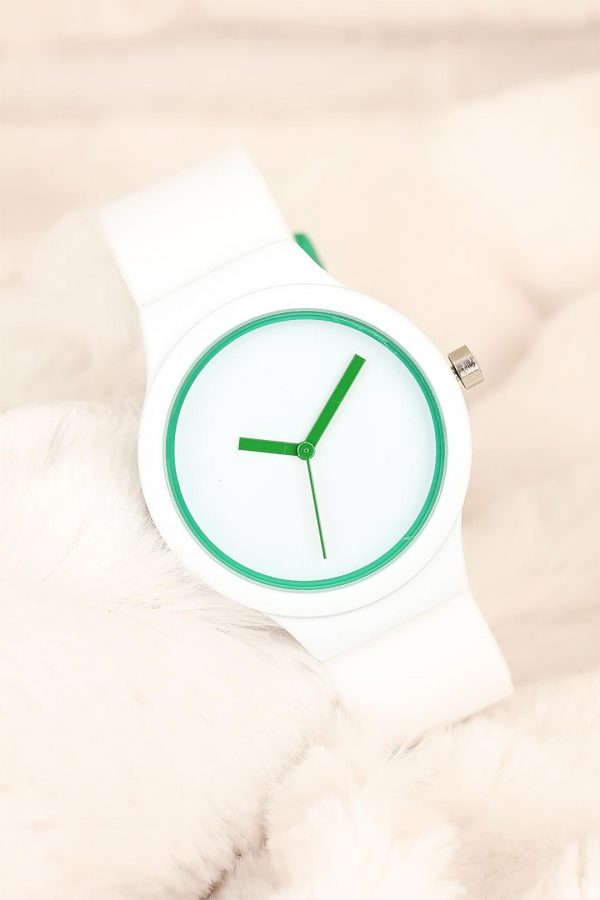 Beyaz Renkli Silikon Bayan Saat