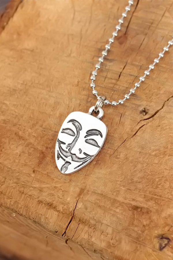 Vendetta Tasarımlı Eskitme Gümüş Renk Metal Top Zincirli Kolye