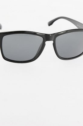 Siyah Kare Çerçeveli Erkek Güneş Gözlüğü