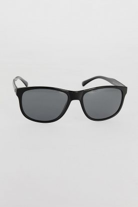 Siyah Renk Çerçeveli Koyu Gri Camlı Erkek Güneş Gözlüğü