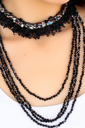 Oya İşlemeli ve Taşlı Bayan Kolye