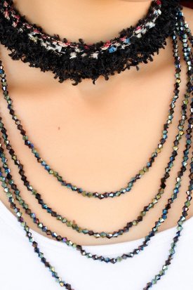 Oya İşlemeli ve Taşlı Bayan Kolye